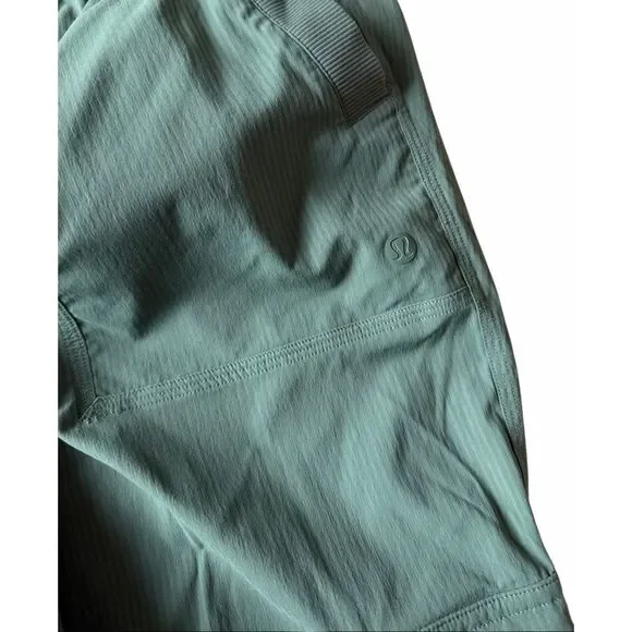 Lululemon Dance Studio Pants Relaxed Fit Mid Rise Cargo Green XXS - Picture 9 of 10